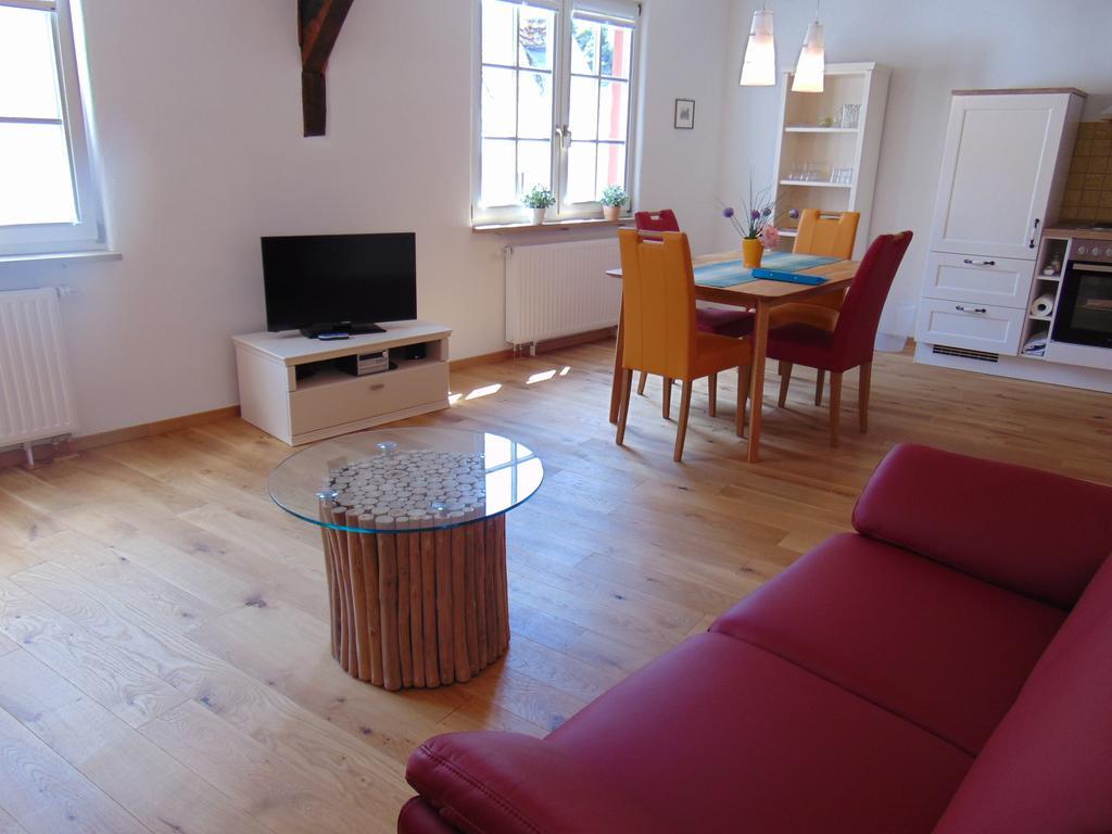 Ferienwohnung Bergblick /Moseltal Burgen  Ngoại thất bức ảnh